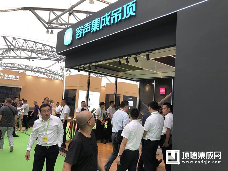 嘉興展 | 容聲集成吊頂：顛覆傳統(tǒng)，領(lǐng)銜集成吊頂大板2.0時(shí)代