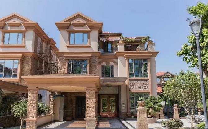 外墻翻新，我選擇的是水包水，色彩逼真酷似大理石的效果